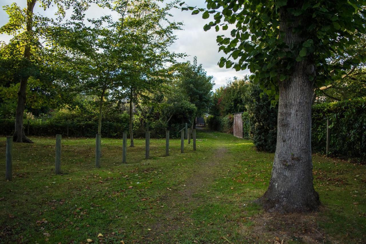 Les Charmes Du Bosquet Parc D'Amour Et Nature Parking Prive Securise เอเทรตาต์ ภายนอก รูปภาพ